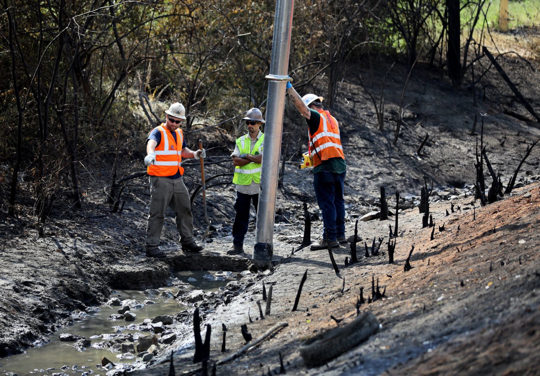 Clean up of train derailment and fire in Dupo